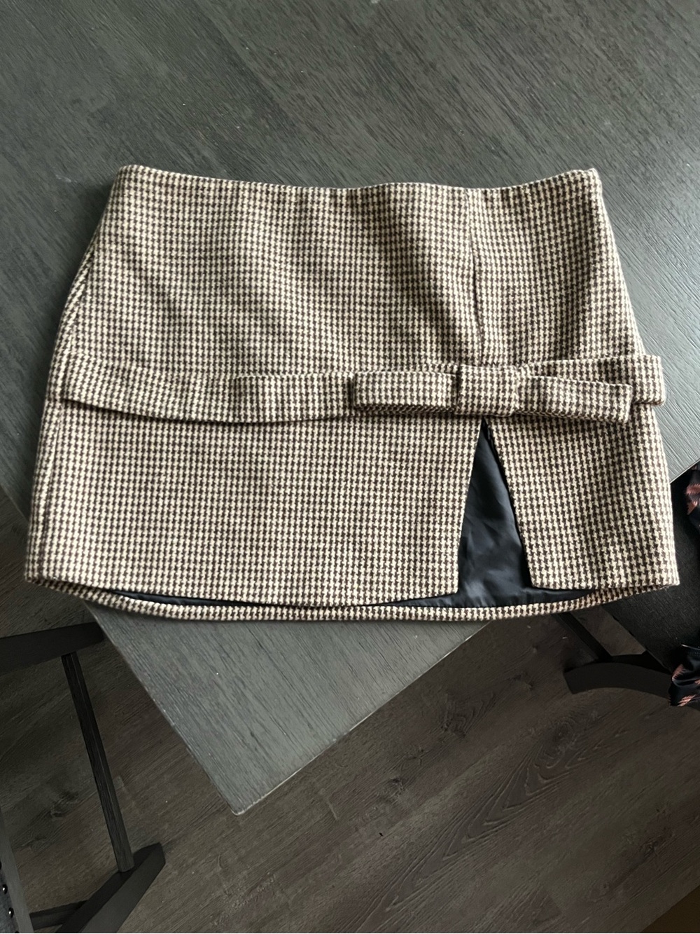 SHEIN Brown Houndstooth Mini Skirt with Bow Detail and Side Slit Size XS 2